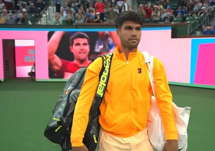 Alcaraz qualifié en 8e à Indian Wells malgré une alerte