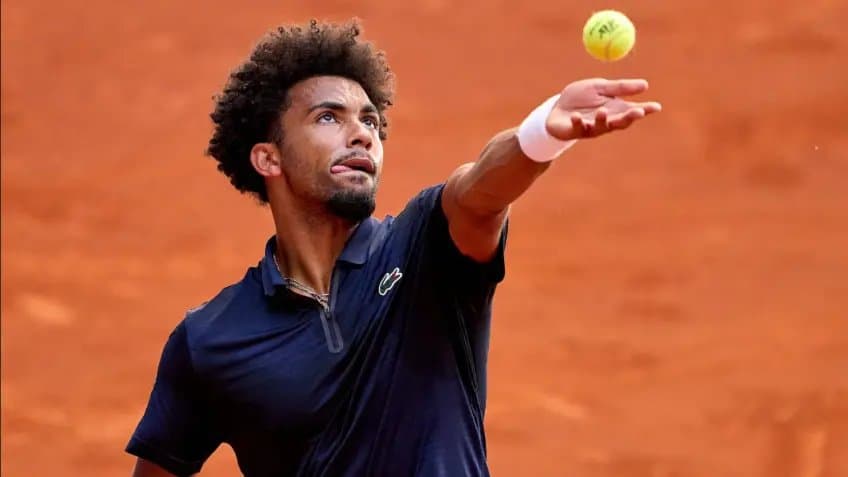 Arthur Fils qualifié en 8es à Madrid après son succès sur Nava