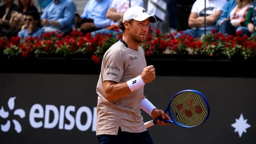 Casper Ruud écarte Lorenzo Musetti et file en quarts à Rome