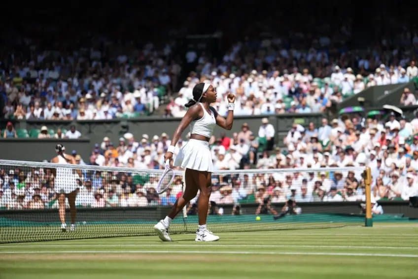 Coco Gauff renverse Pegula et atteint sa première demi à Wimbledon