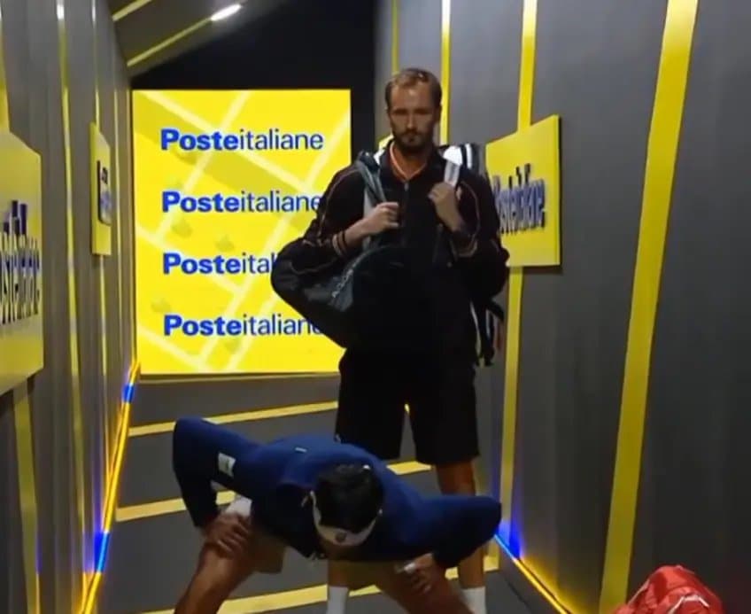 Daniil Medvedev domine Tiago Tirante à Rome en deux sets