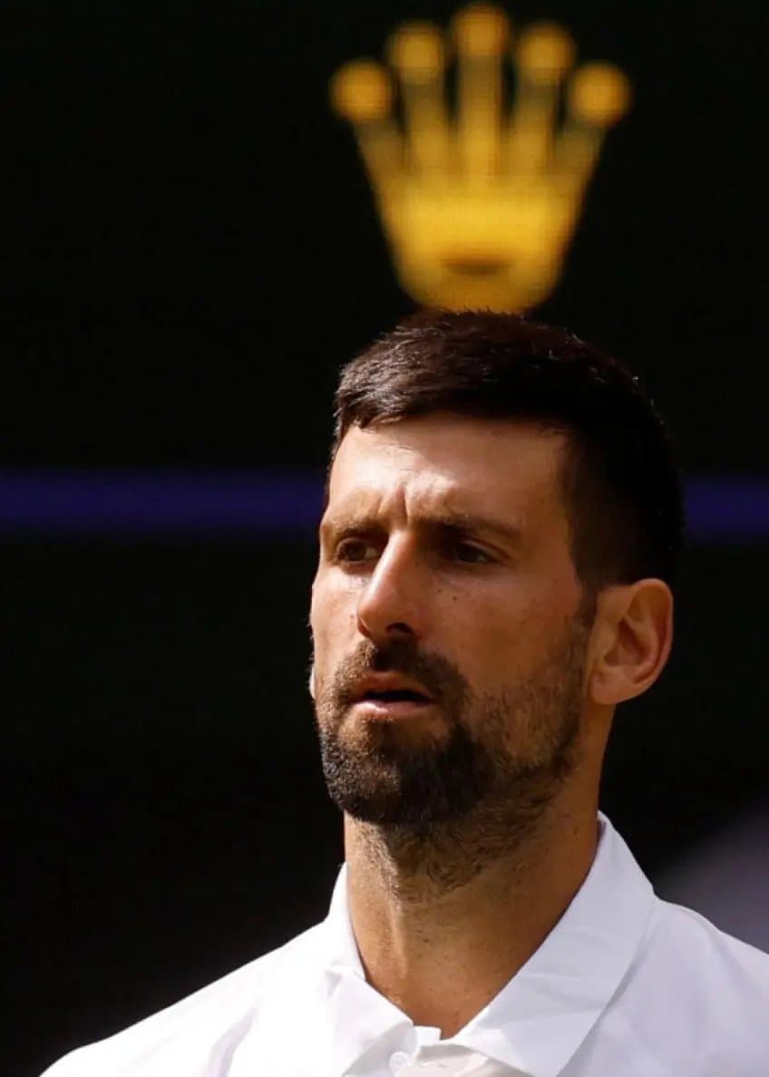 Djokovic battu par Sinner à Wimbledon : 6-4, 6-4, 6-4