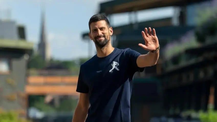 Djokovic rend hommage à Wu et critique le calendrier