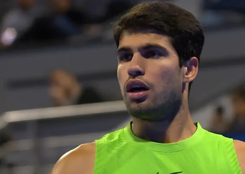 Doha : Alcaraz renverse Royer après une frayeur à 4-1