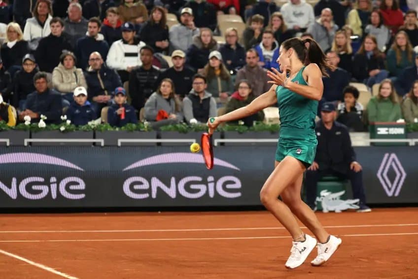 Emma Navarro bat Sara Bejlek à Strasbourg et retrouve un succès