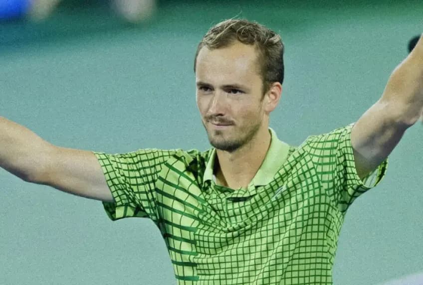 Medvedev remporte Dubai pour la 2e fois, via un walkover