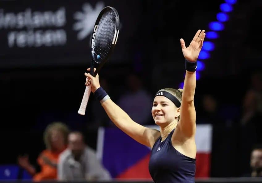 Muchova met fin au 0-6 contre Gauff à Stuttgart