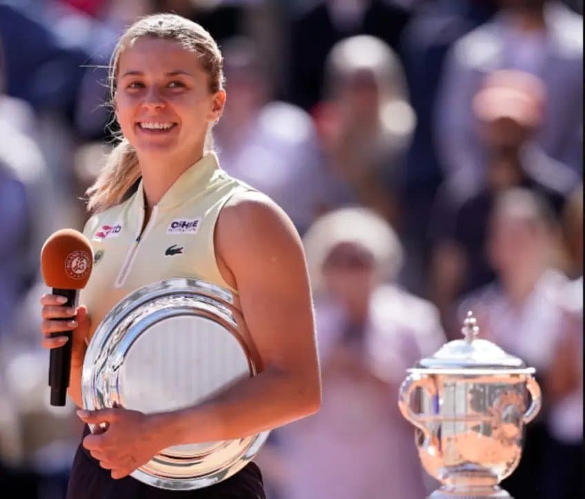 Roland-Garros 2026 : Mirra Andreeva bat Maja Chwalinska en finale