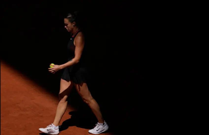 Roland-Garros 2026 : Sabalenka gère la pression et accélère