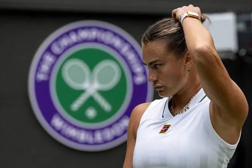 Sabalenka bat Ostapenko à Wimbledon et atteint les 1/8