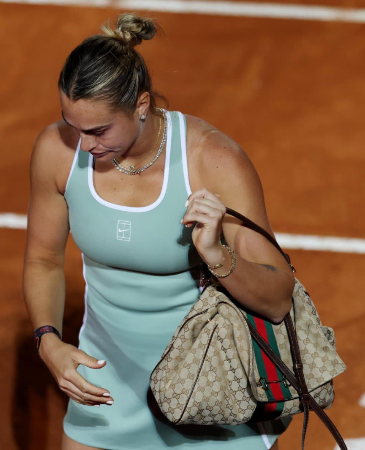Sabalenka éliminée à Rome par Cirstea, colère et leçon