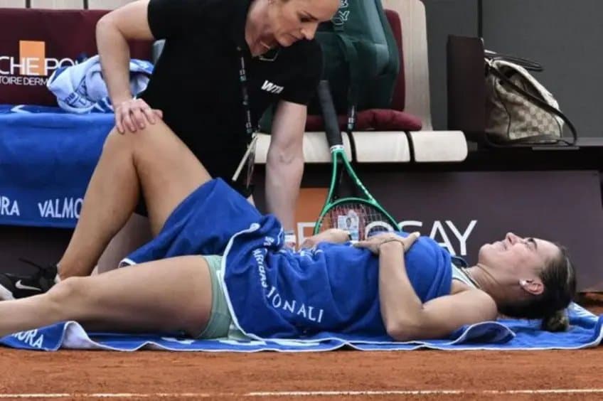 Sabalenka a ressenti une gêne au dos avant le tournoi de Paris