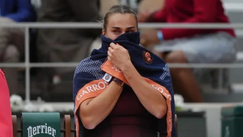 Sabalenka s’effondre au vent : Shnaider renverse à Roland-Garros