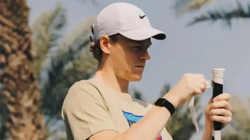 Sinner écrase Tiafoe et file en demies à Miami