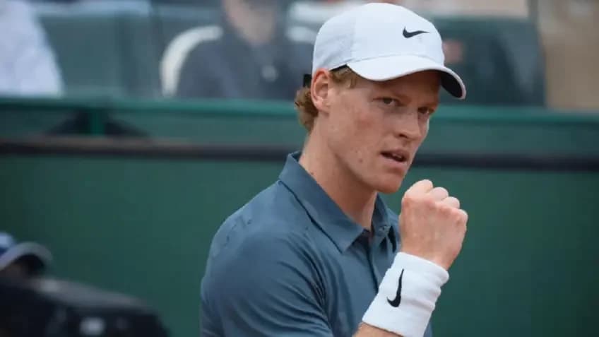 Sinner écrase Zverev et file en finale à Monte-Carlo