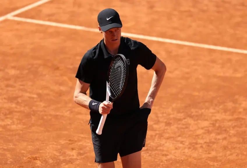 Sinner remporte Rome et bat Ruud en finale (6-4, 6-4)