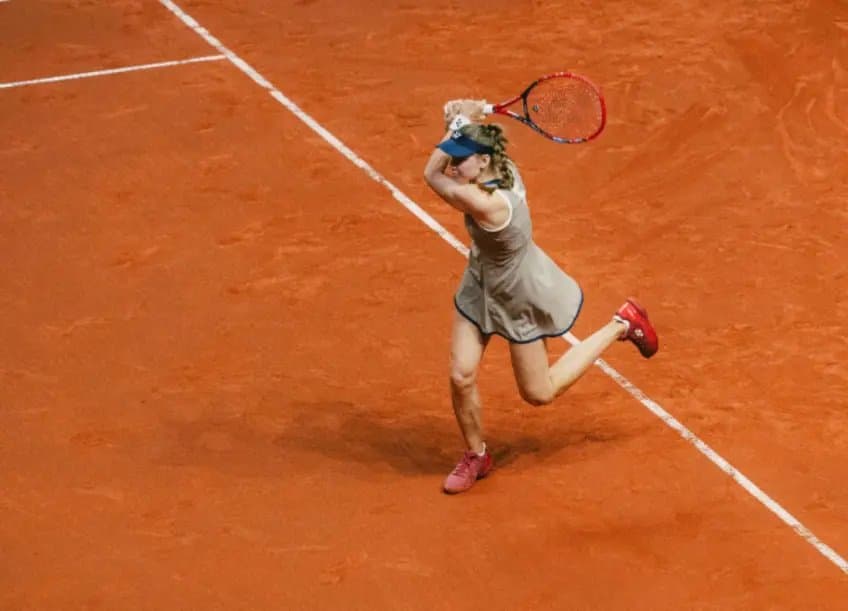 Stuttgart: Karolina Muchova domine Elena Rybakina en finale