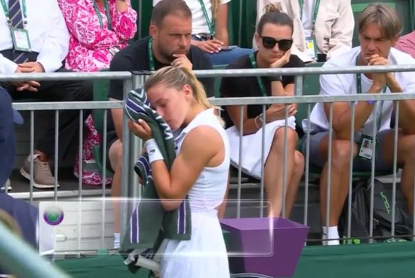 Wimbledon : Maja Chwalinska perd après une blessure au 1er tour