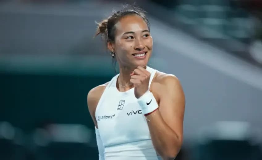 Zheng Qinwen file en 3e tour à Miami après un 8-0 dévastateur