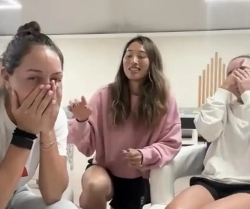 Zheng Qinwen raconte sa participation surprise au podcast de Pegula
