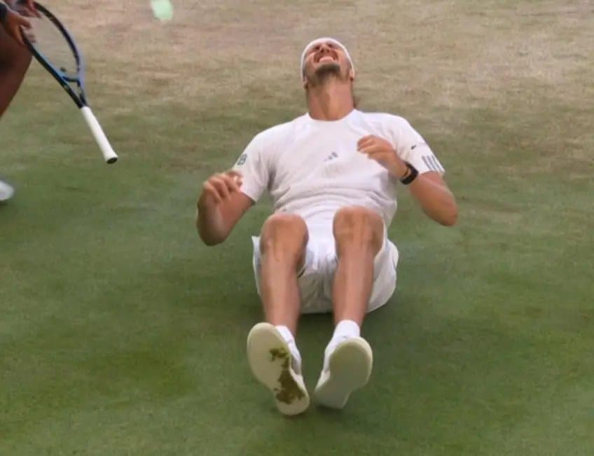 Zverev après sa chute à Wimbledon : examen du genou